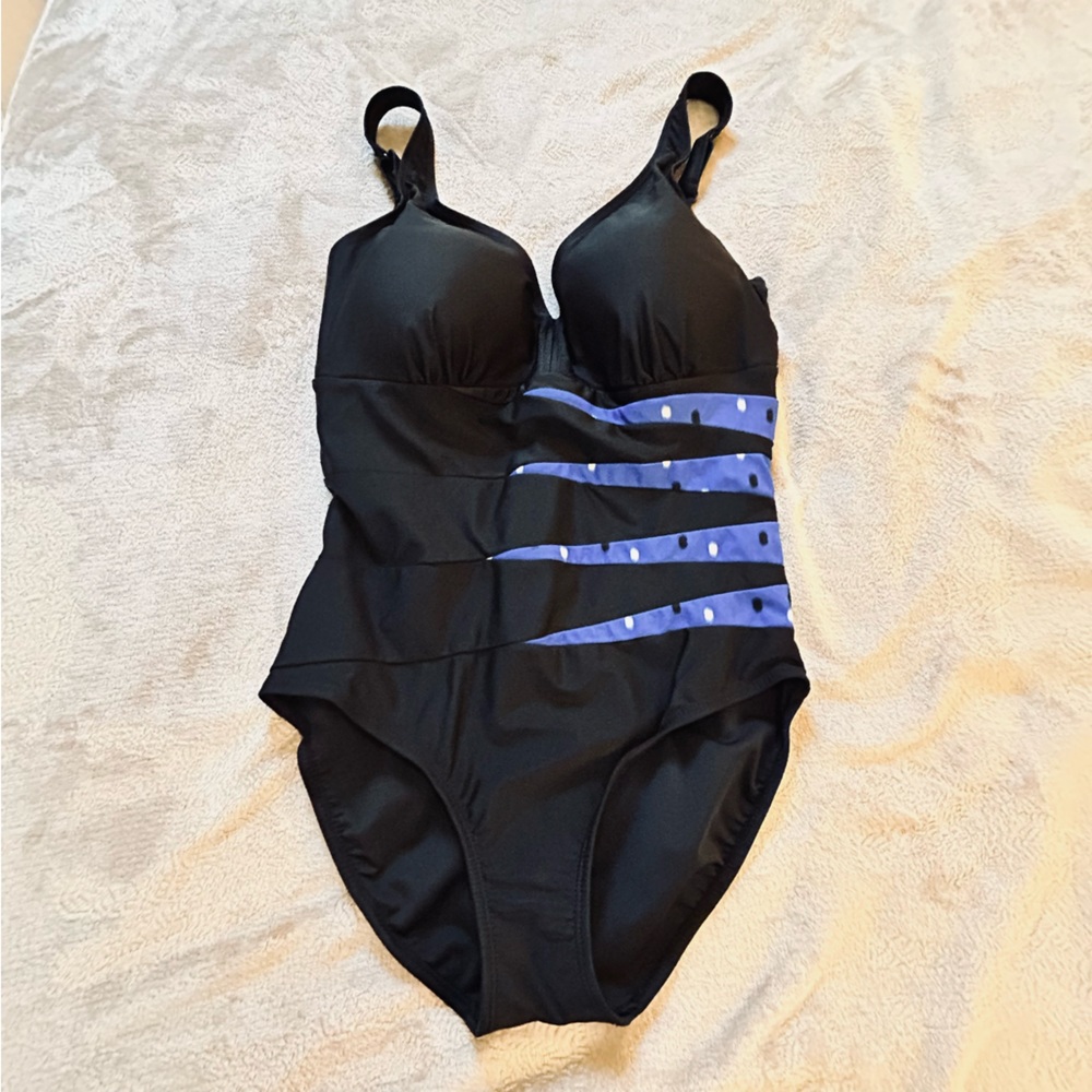 Silhouette Solution black blue triangles one piece swimsuit Size 14D